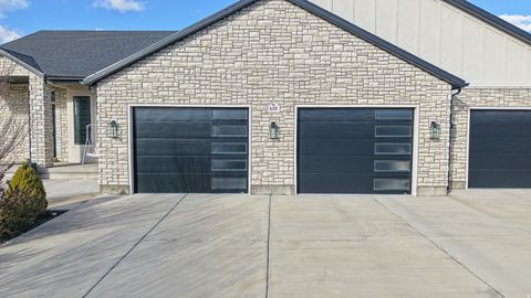 Tiny photo for 435 E 100 N, Mona, UT 84645 (MLS # 2129956)