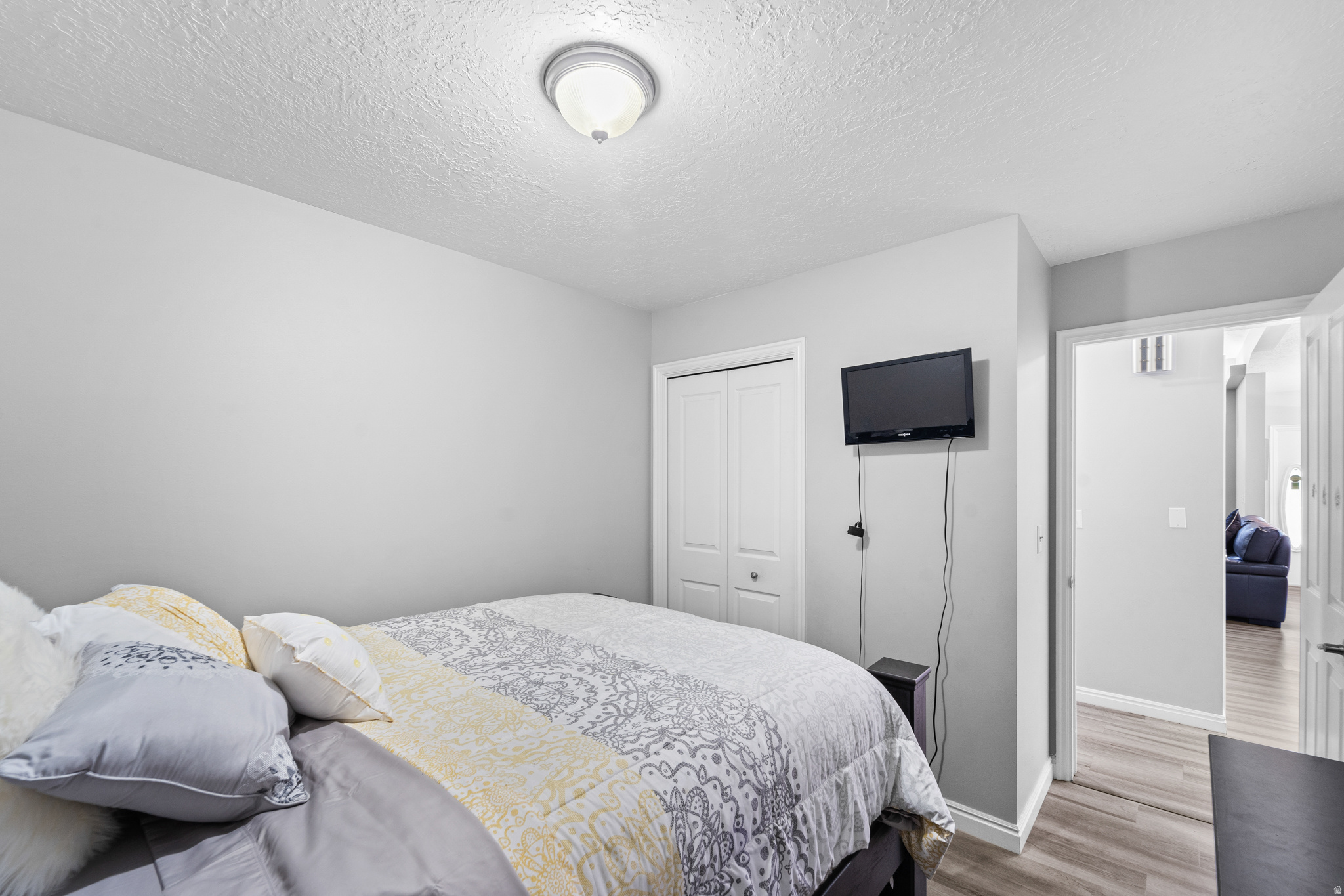 AMBLEWOOD SPRINGS - Residential