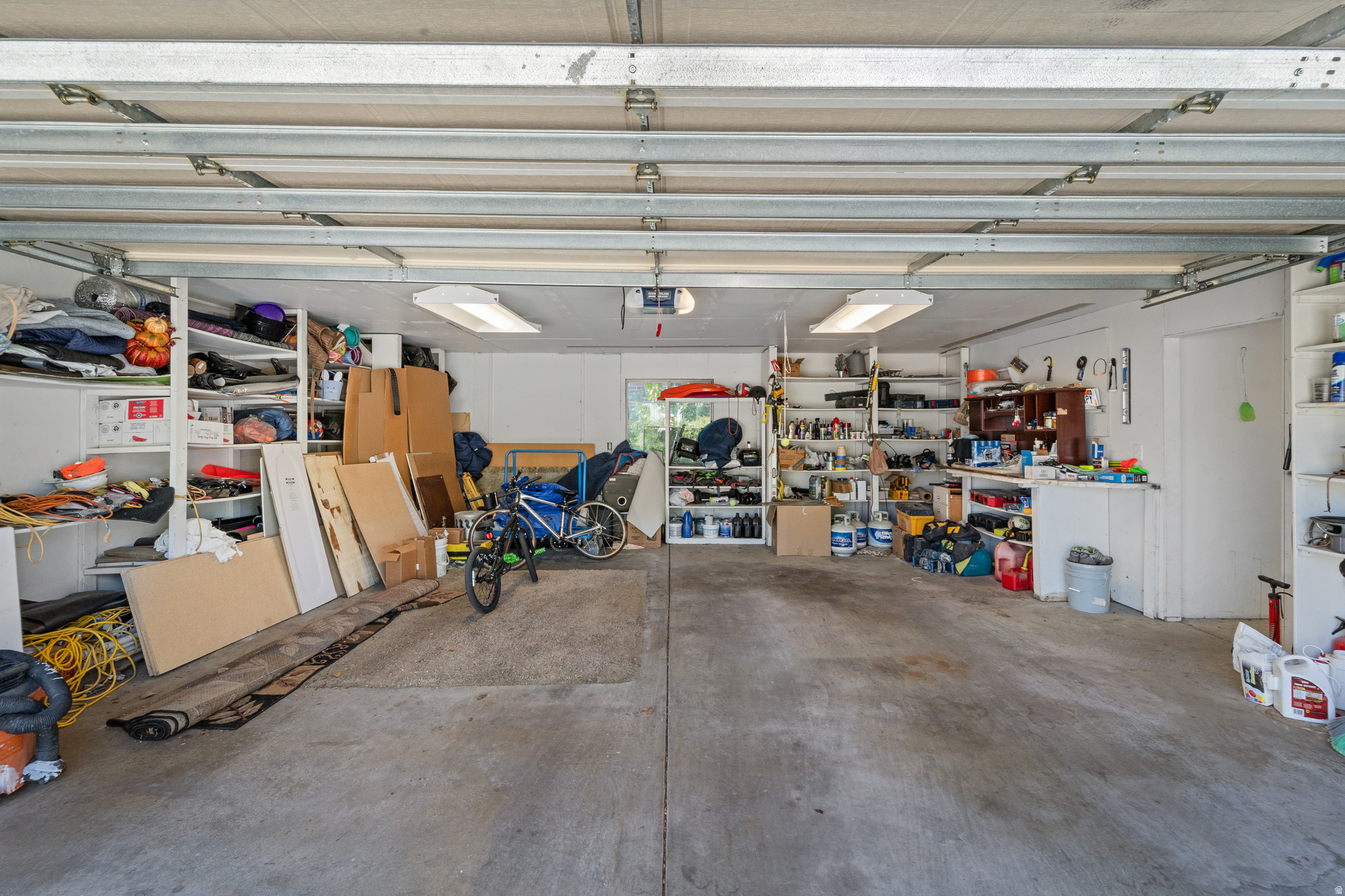 AMBLEWOOD SPRINGS - Residential