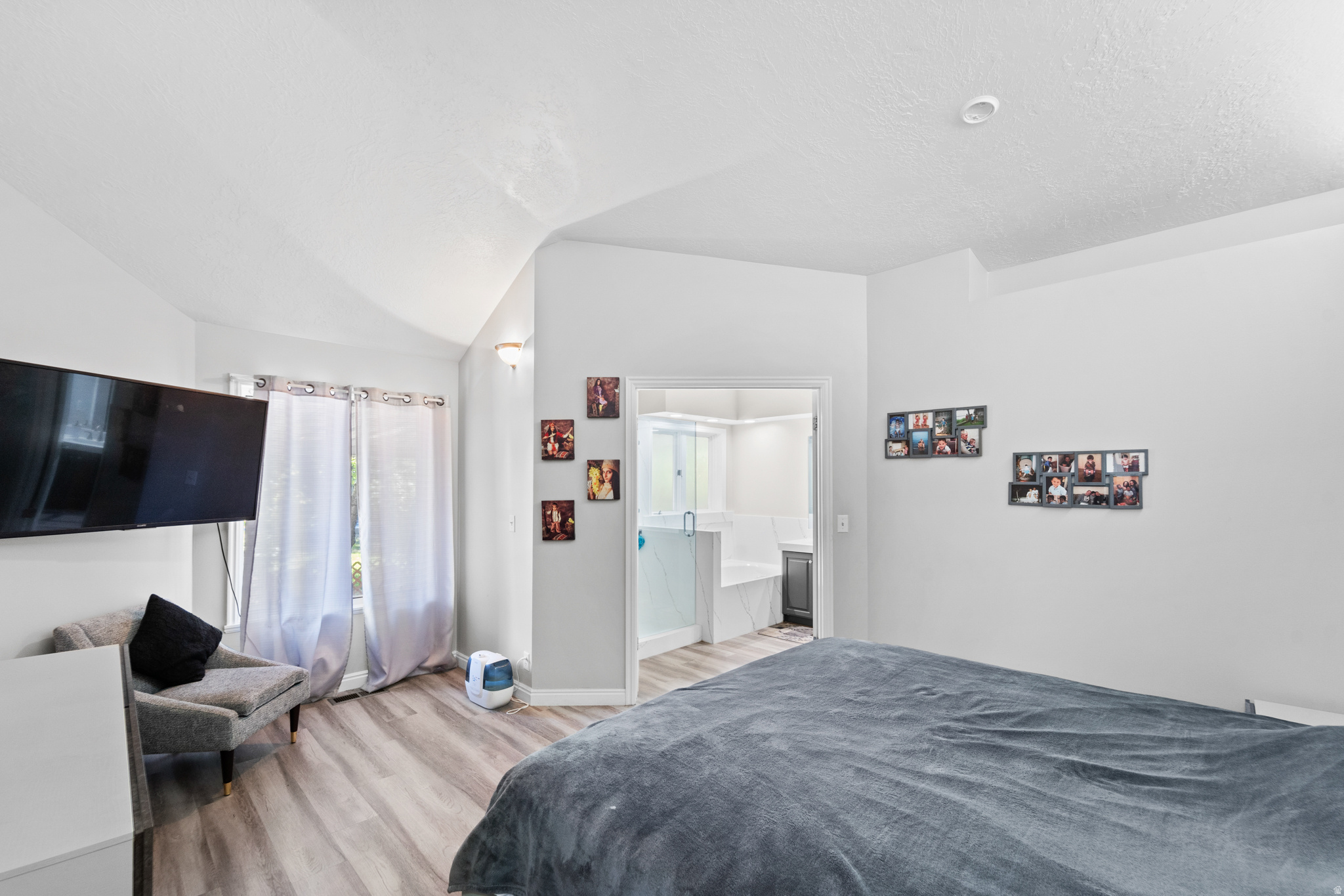 AMBLEWOOD SPRINGS - Residential