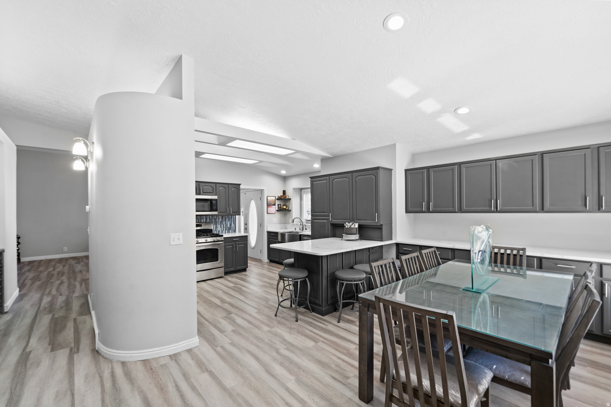 AMBLEWOOD SPRINGS - Residential