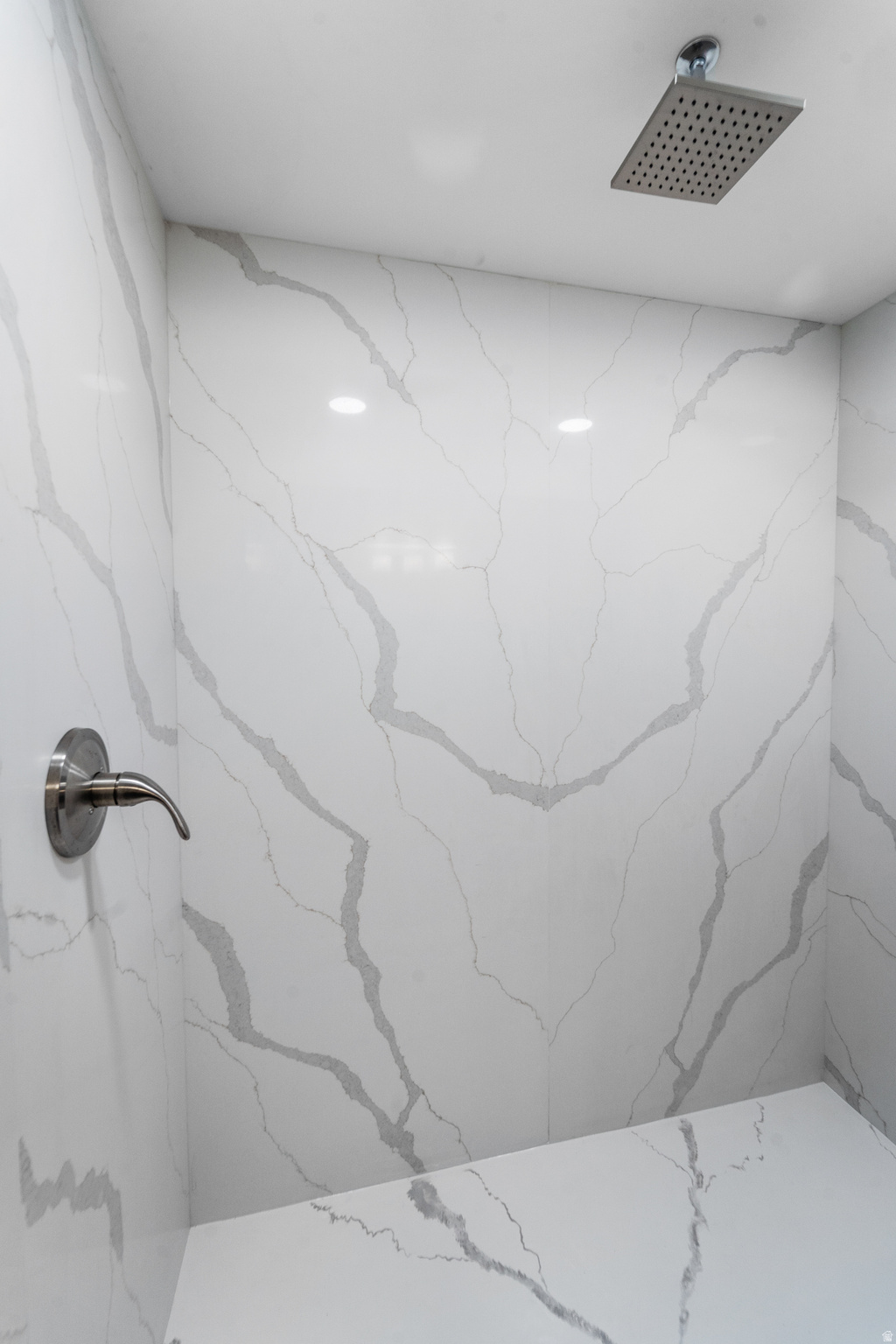 AMBLEWOOD SPRINGS - Residential