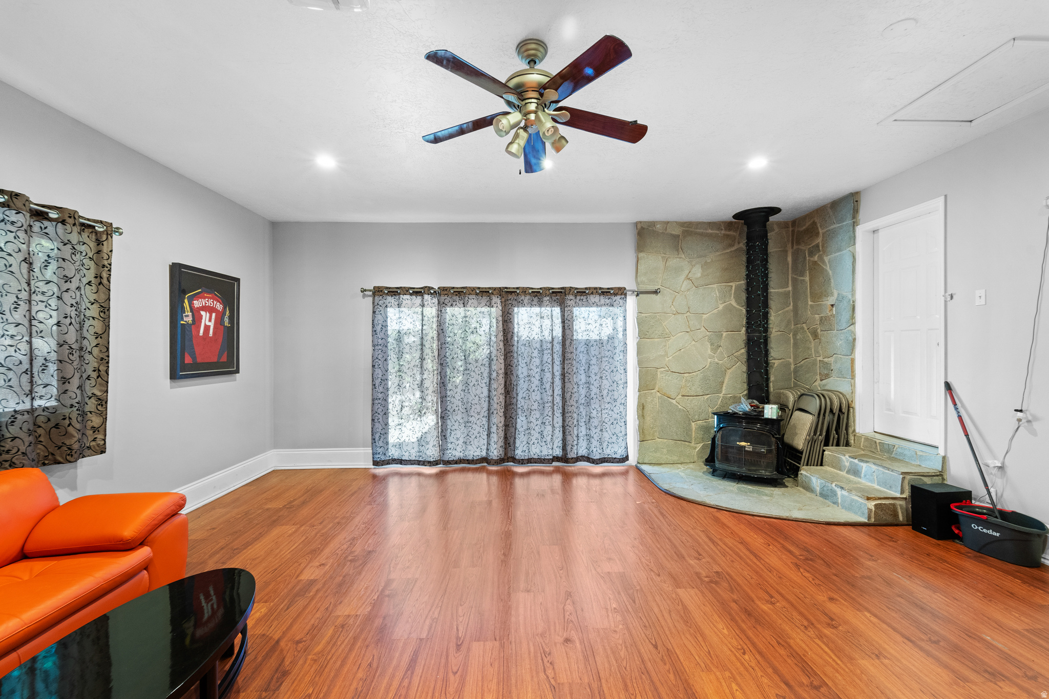 AMBLEWOOD SPRINGS - Residential