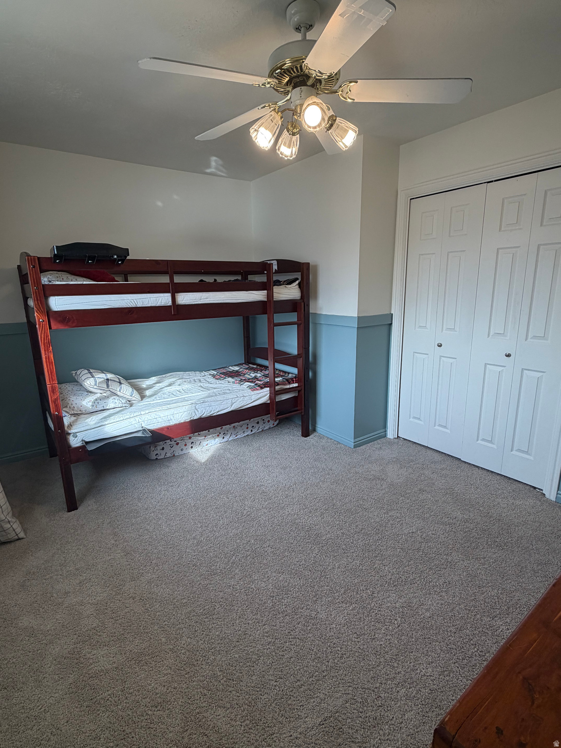 MOUNTAIN MEADOW - Residential