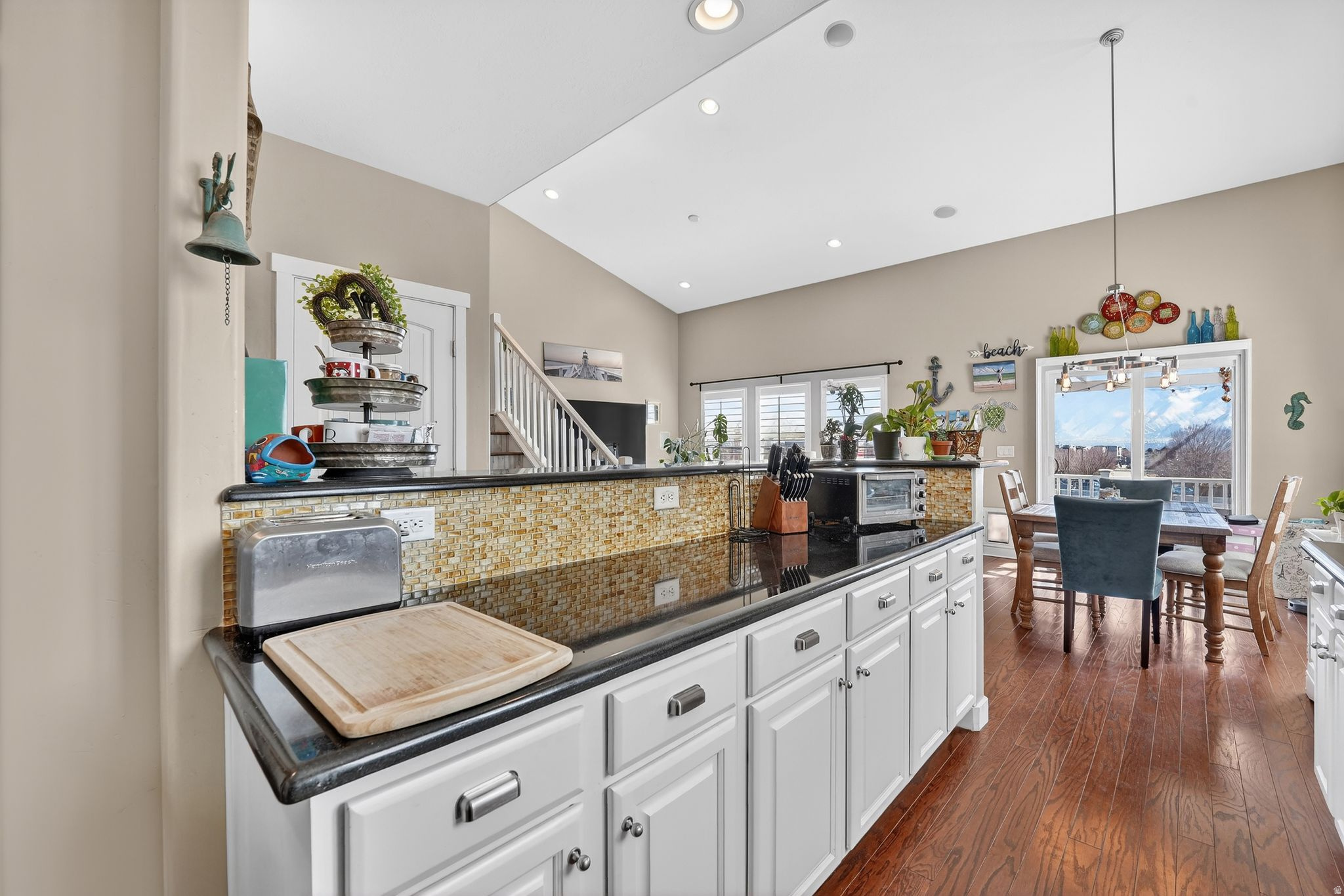 JORDAN HEIGHTS - Residential