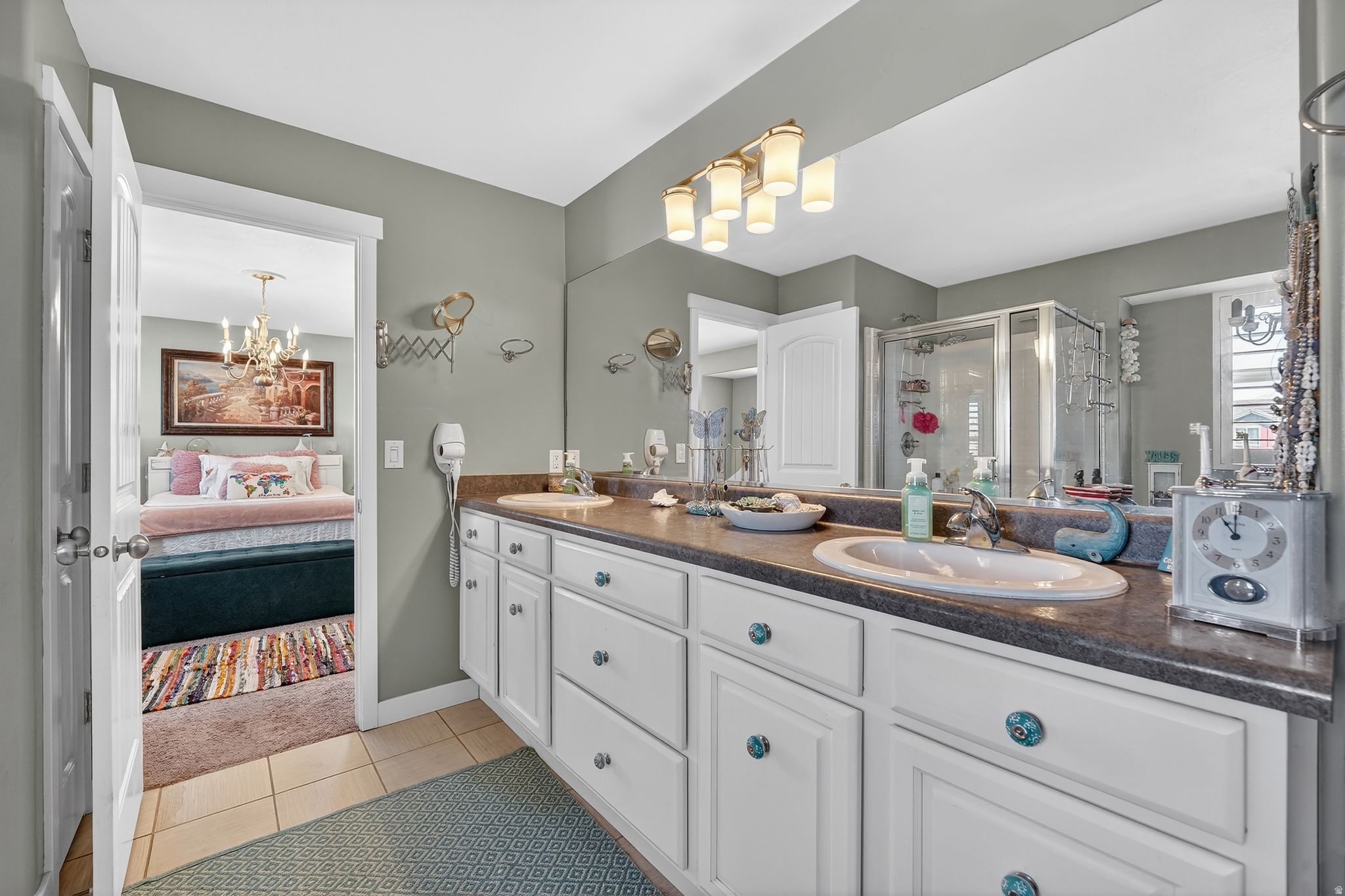 JORDAN HEIGHTS - Residential