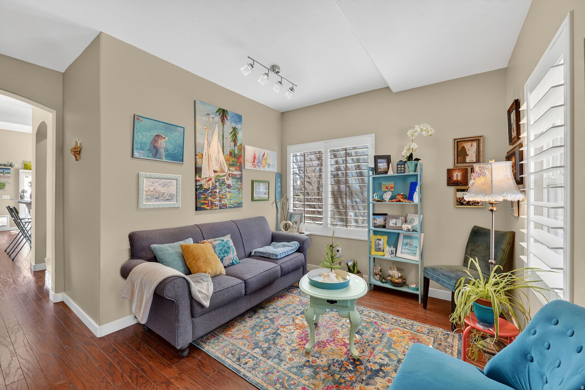 JORDAN HEIGHTS - Residential