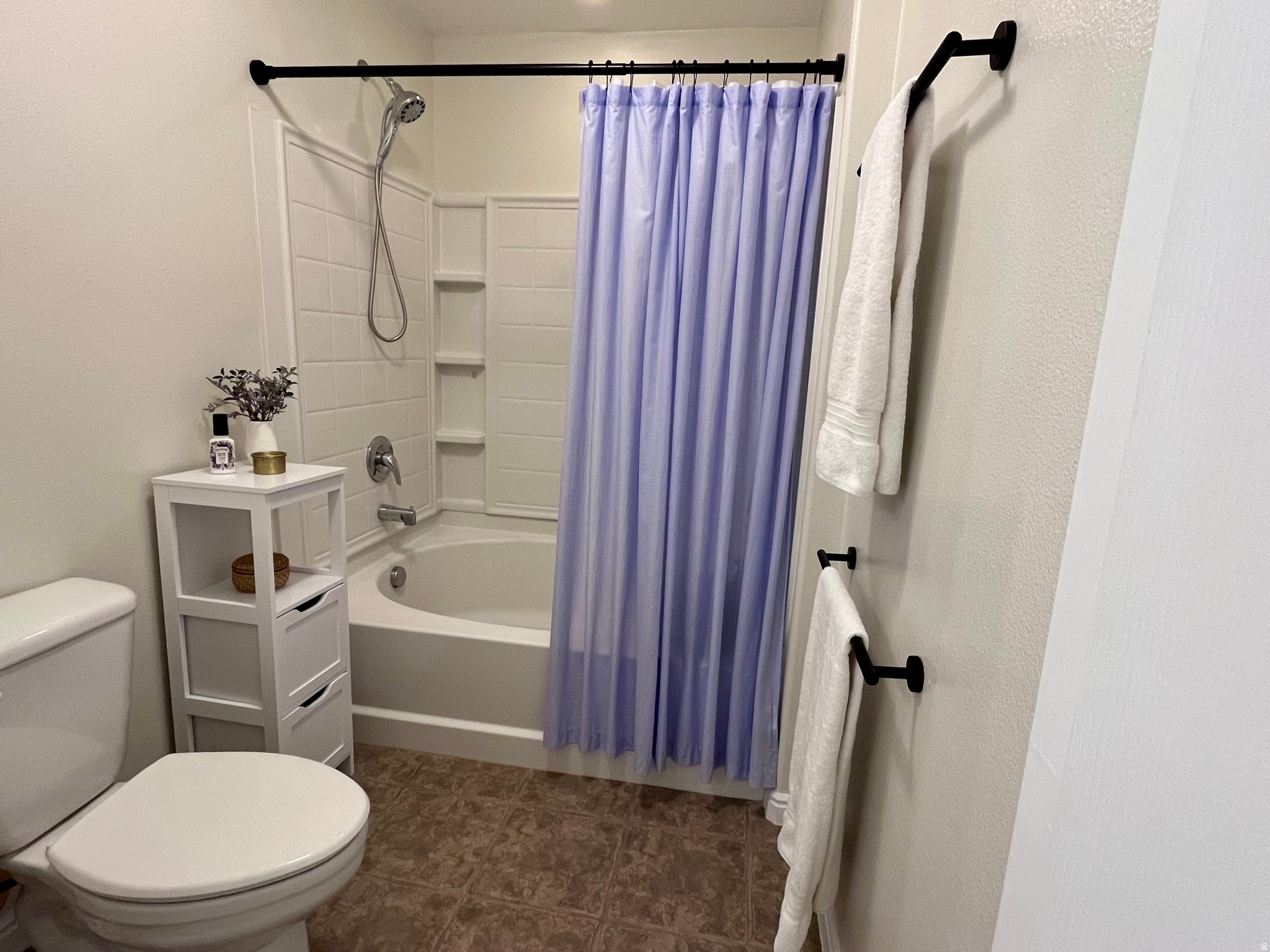 ROBINSONS - Residential