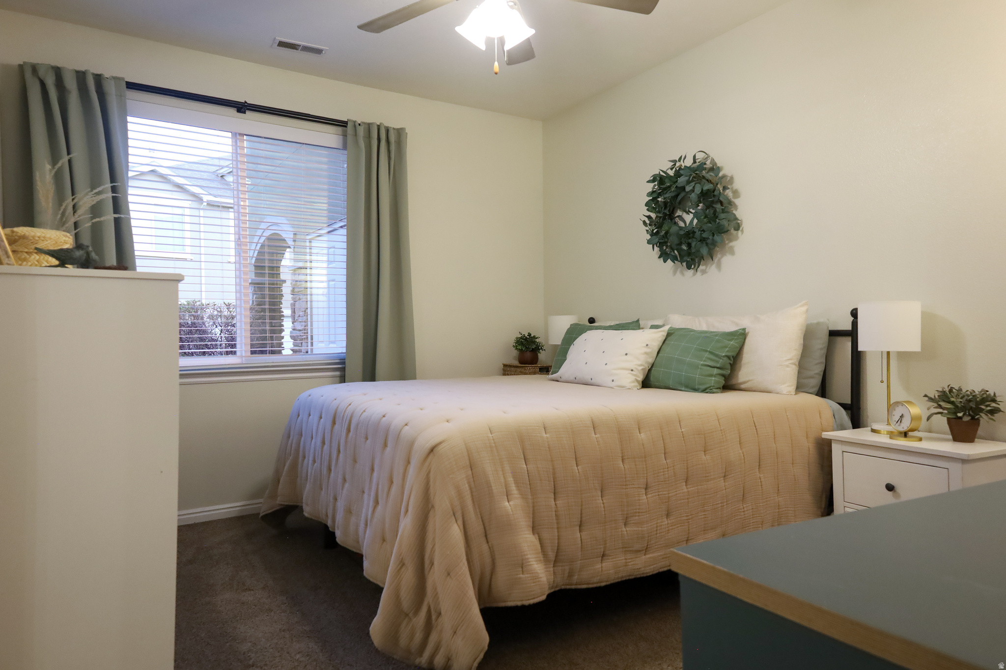 ROBINSONS - Residential