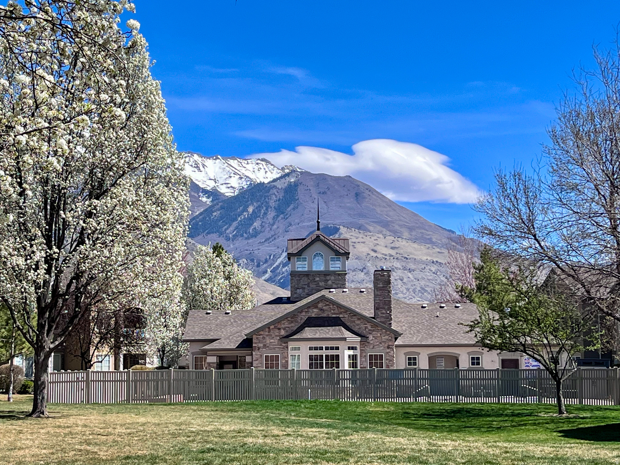 ROBINSONS - Residential