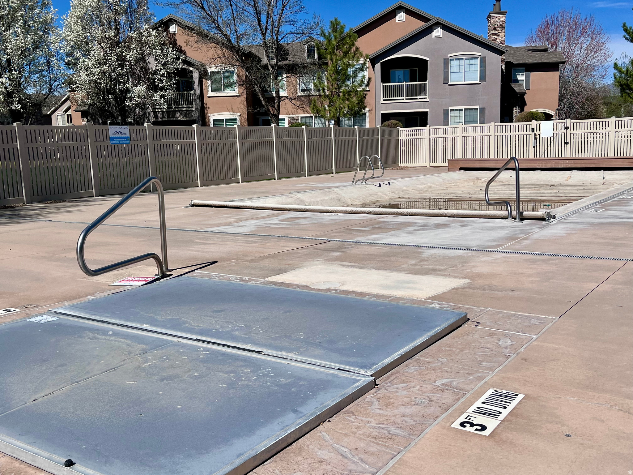 ROBINSONS - Residential