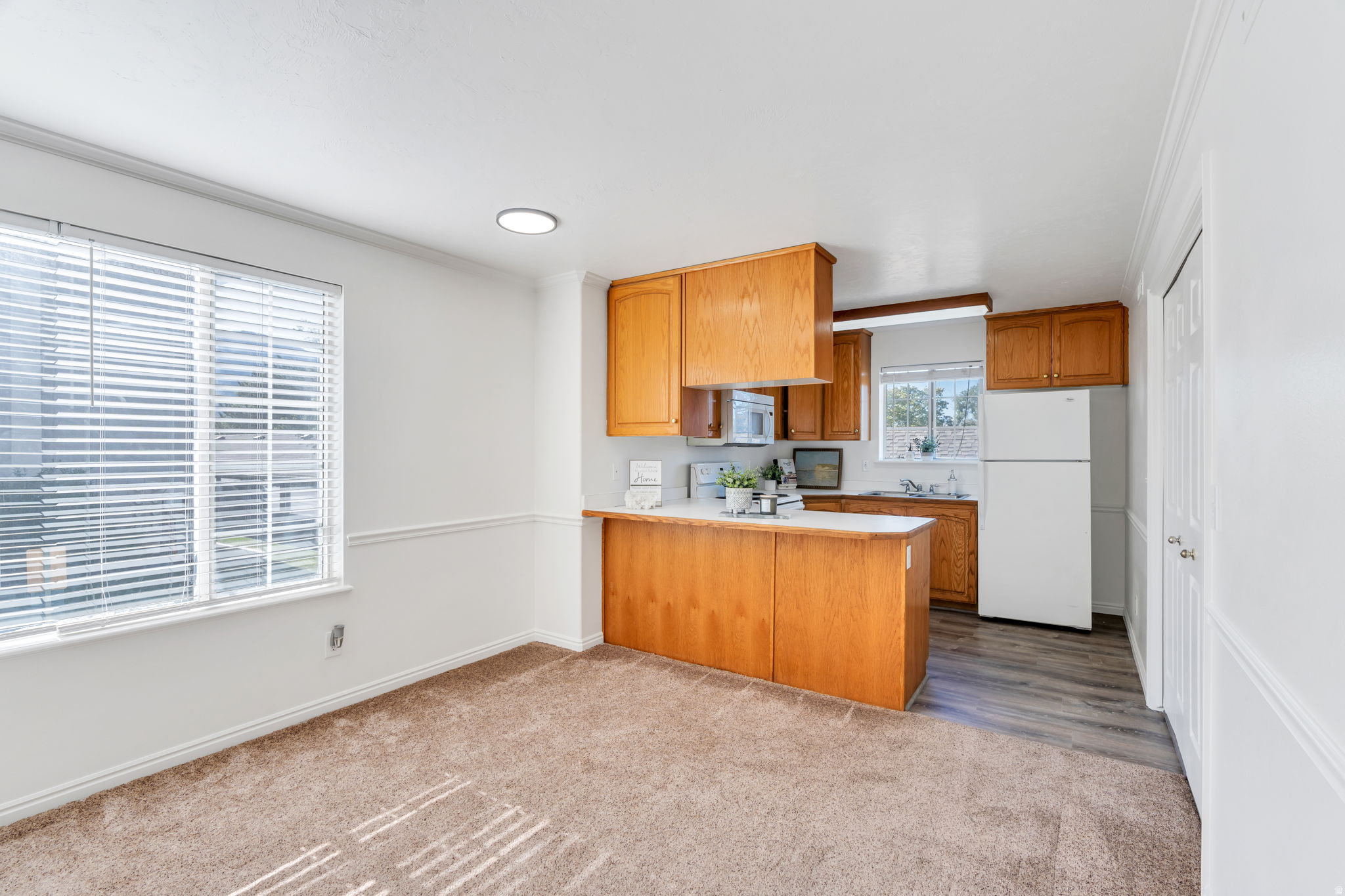 TIMES SQUARE CONDO - Residential