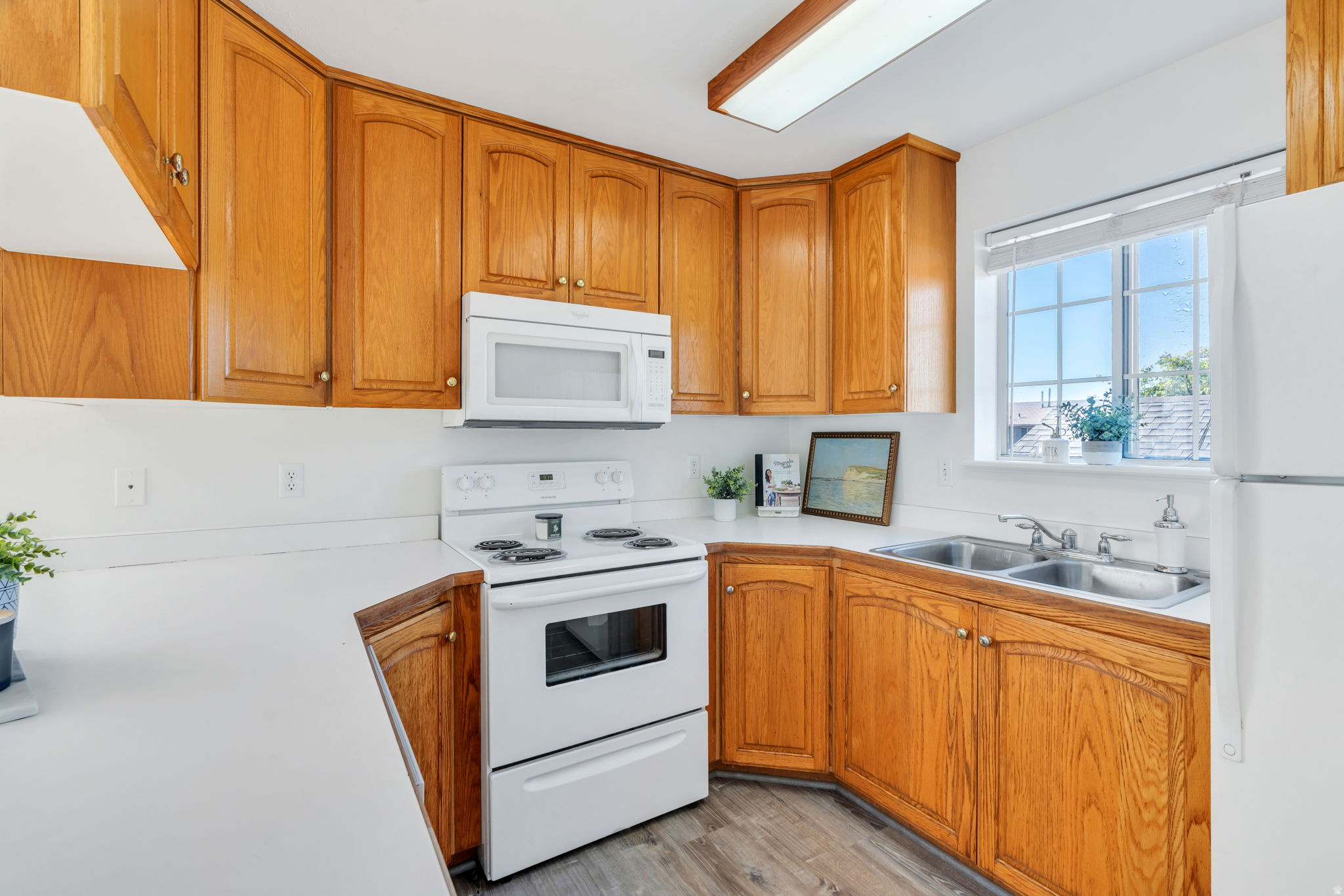TIMES SQUARE CONDO - Residential