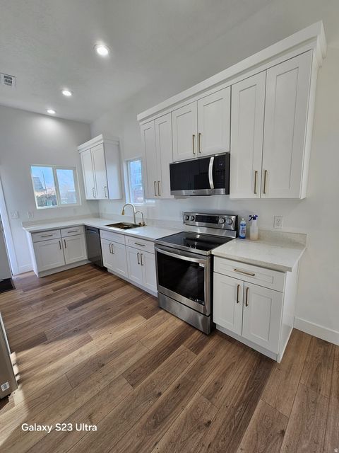 Tiny photo for 2736 S GRANT AVE W, Ogden, UT 84401 (MLS # 2135612)