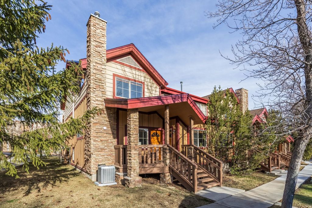 Photo of 5477 N BOBSLED BLVD, Park City, UT 84098 (MLS # 2143826)