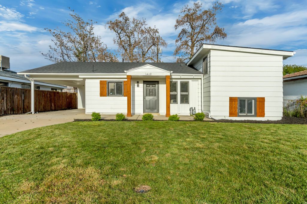 Photo of 1619 S 700 W, Woods Cross, UT 84087 (MLS # 2154392)