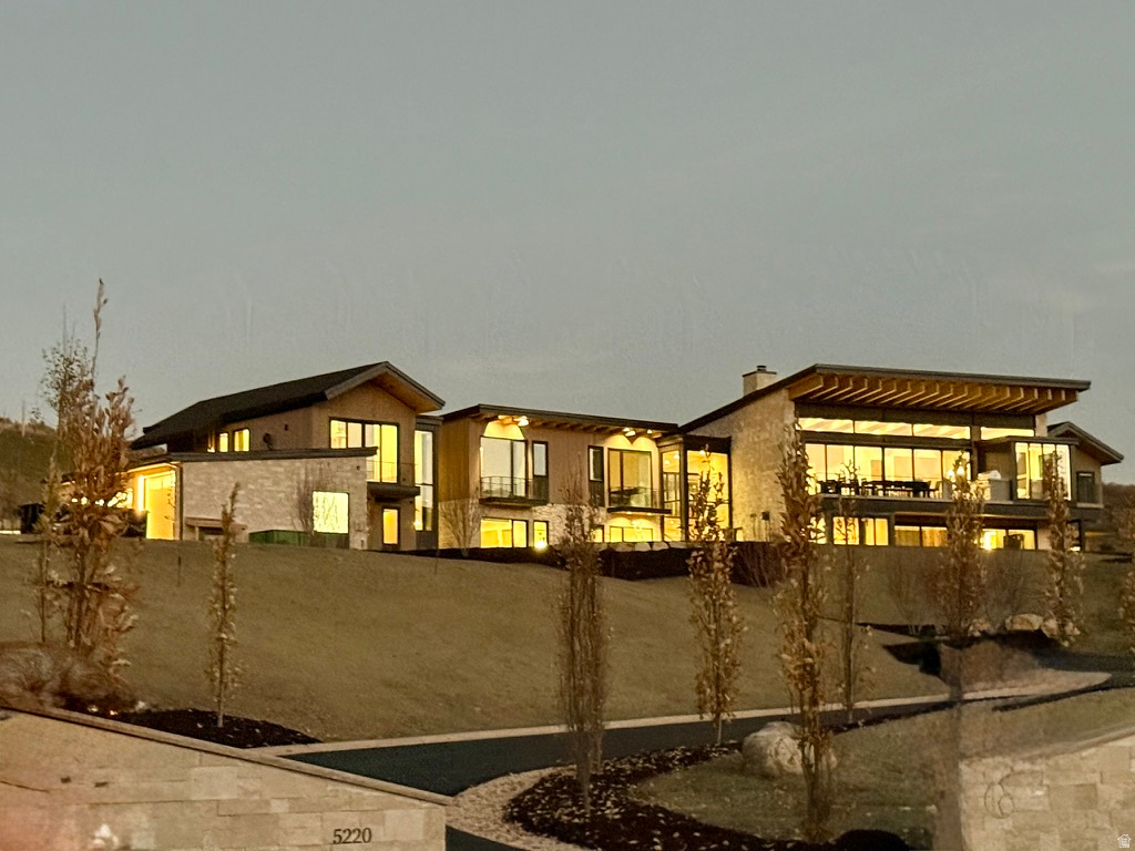 Park City, Utah 84098, United States, 7 Bedrooms Bedrooms, ,8 BathroomsBathrooms,Residential,Active,17196 Park City, Utah 84098, United States, 7 Bedrooms Bedrooms, ,8 BathroomsBathrooms,Residential,Active,17196