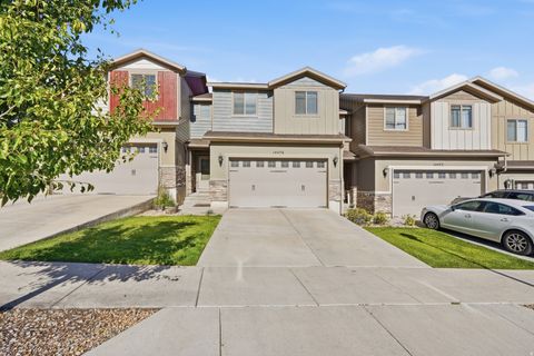 Townhouse For Sale - 14476 S Ryegate Dr<br/> Herriman, UT 84096