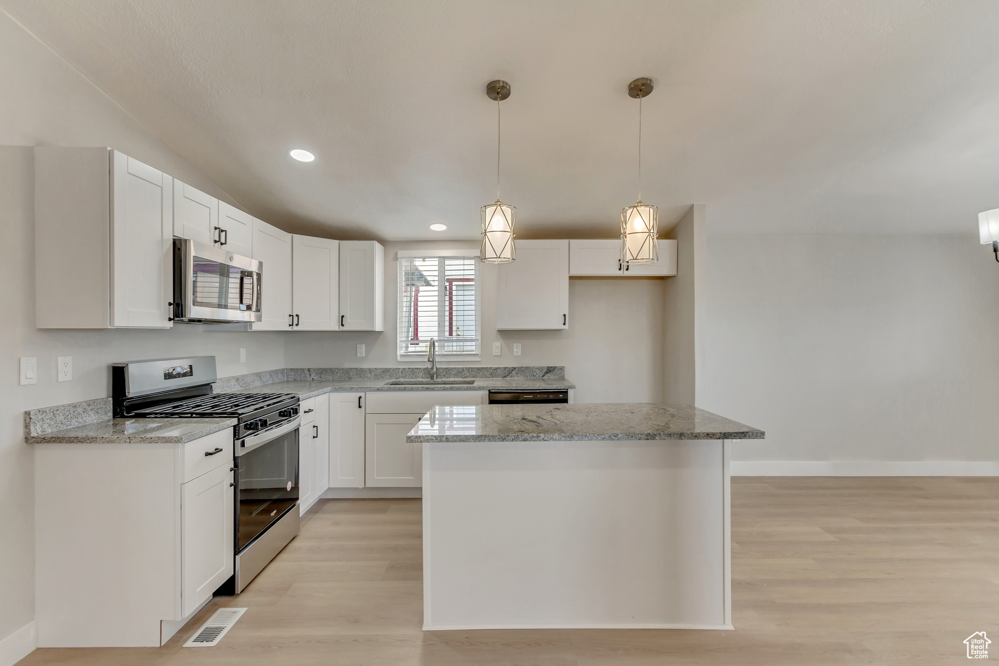 1686 N 150, Tooele, Utah image 2