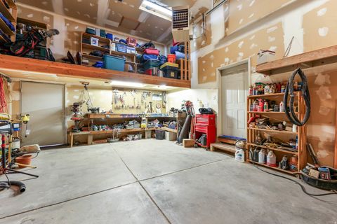 Tiny photo for 3256 W STAR FIRE RD, South Jordan, UT 84095 (MLS # 2140089)