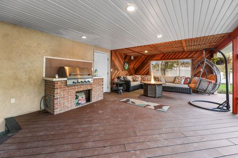 Tiny photo for 3256 W STAR FIRE RD, South Jordan, UT 84095 (MLS # 2140089)