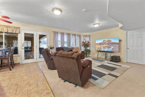 Tiny photo for 3256 W STAR FIRE RD, South Jordan, UT 84095 (MLS # 2140089)
