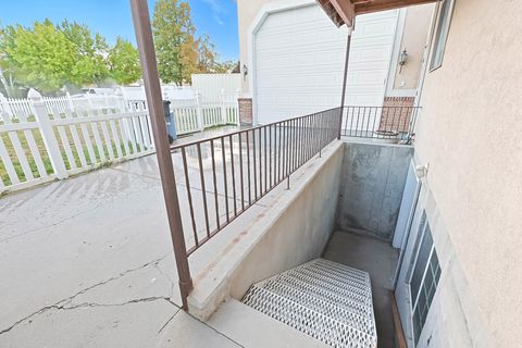 Tiny photo for 3256 W STAR FIRE RD, South Jordan, UT 84095 (MLS # 2140089)