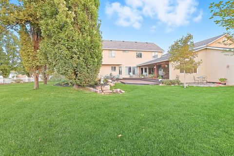 Tiny photo for 3256 W STAR FIRE RD, South Jordan, UT 84095 (MLS # 2140089)