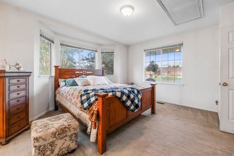 Tiny photo for 3256 W STAR FIRE RD, South Jordan, UT 84095 (MLS # 2140089)