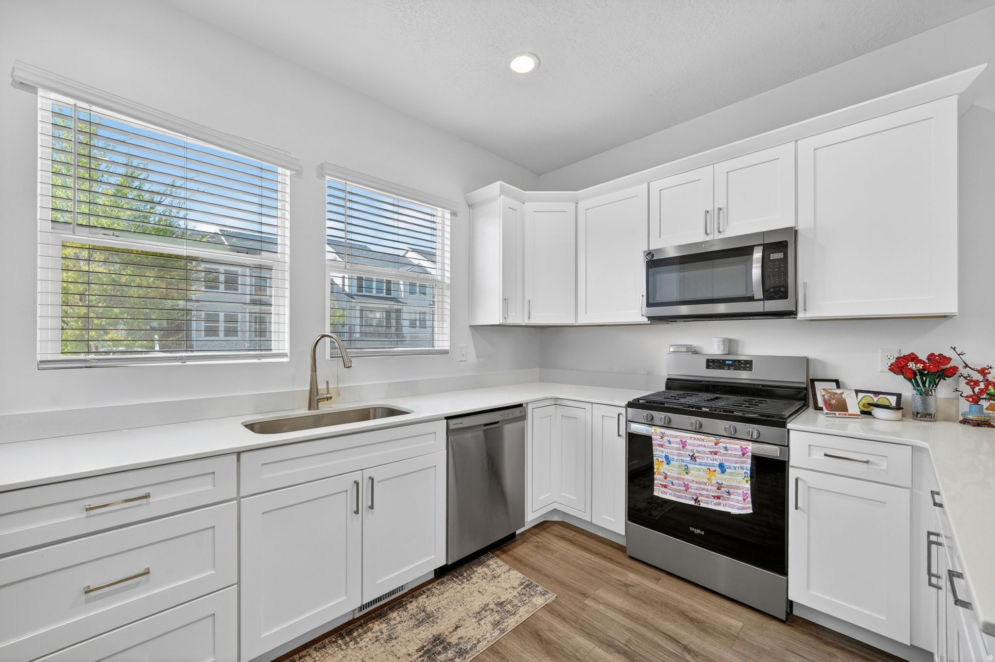 MOUNTAIN RIDGE - Residential