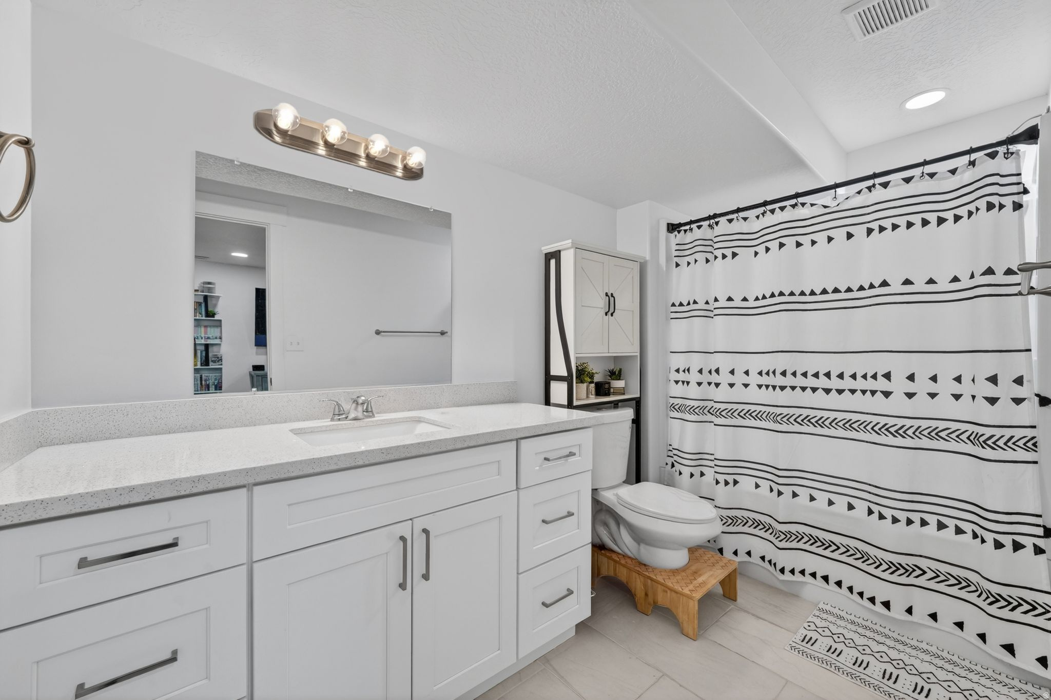 MOUNTAIN RIDGE - Residential