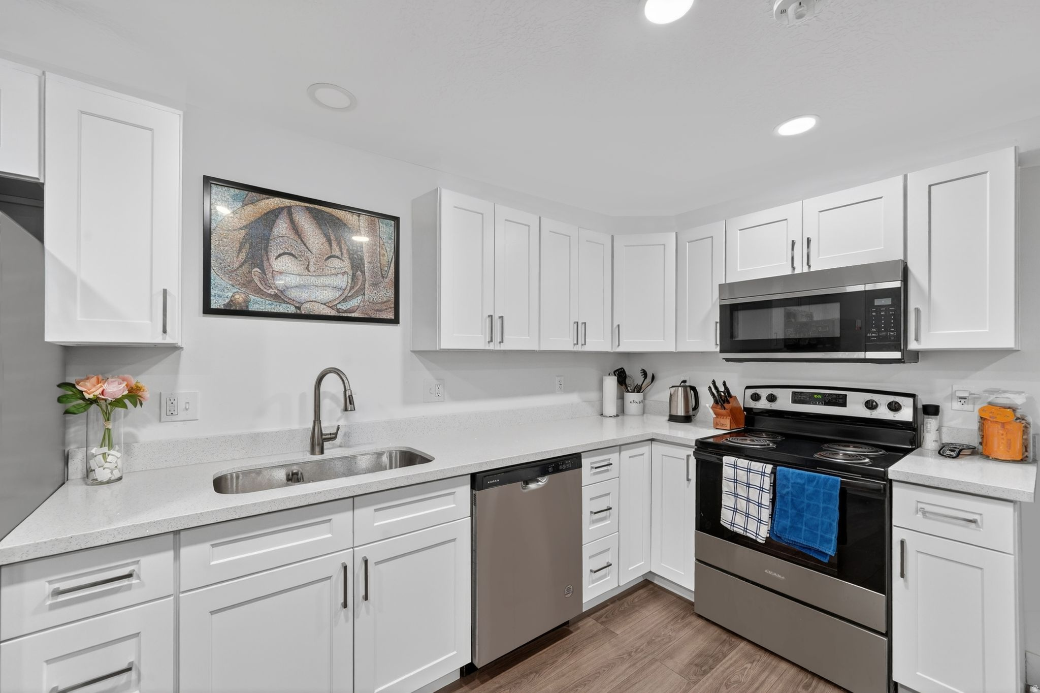 MOUNTAIN RIDGE - Residential