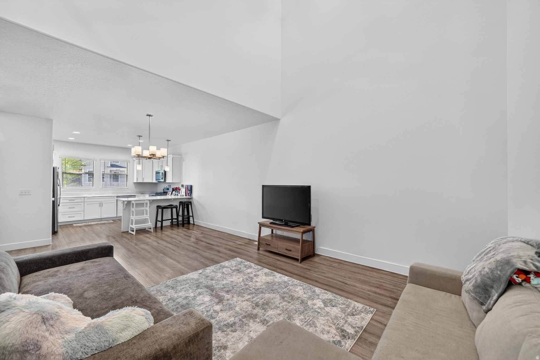 MOUNTAIN RIDGE - Residential