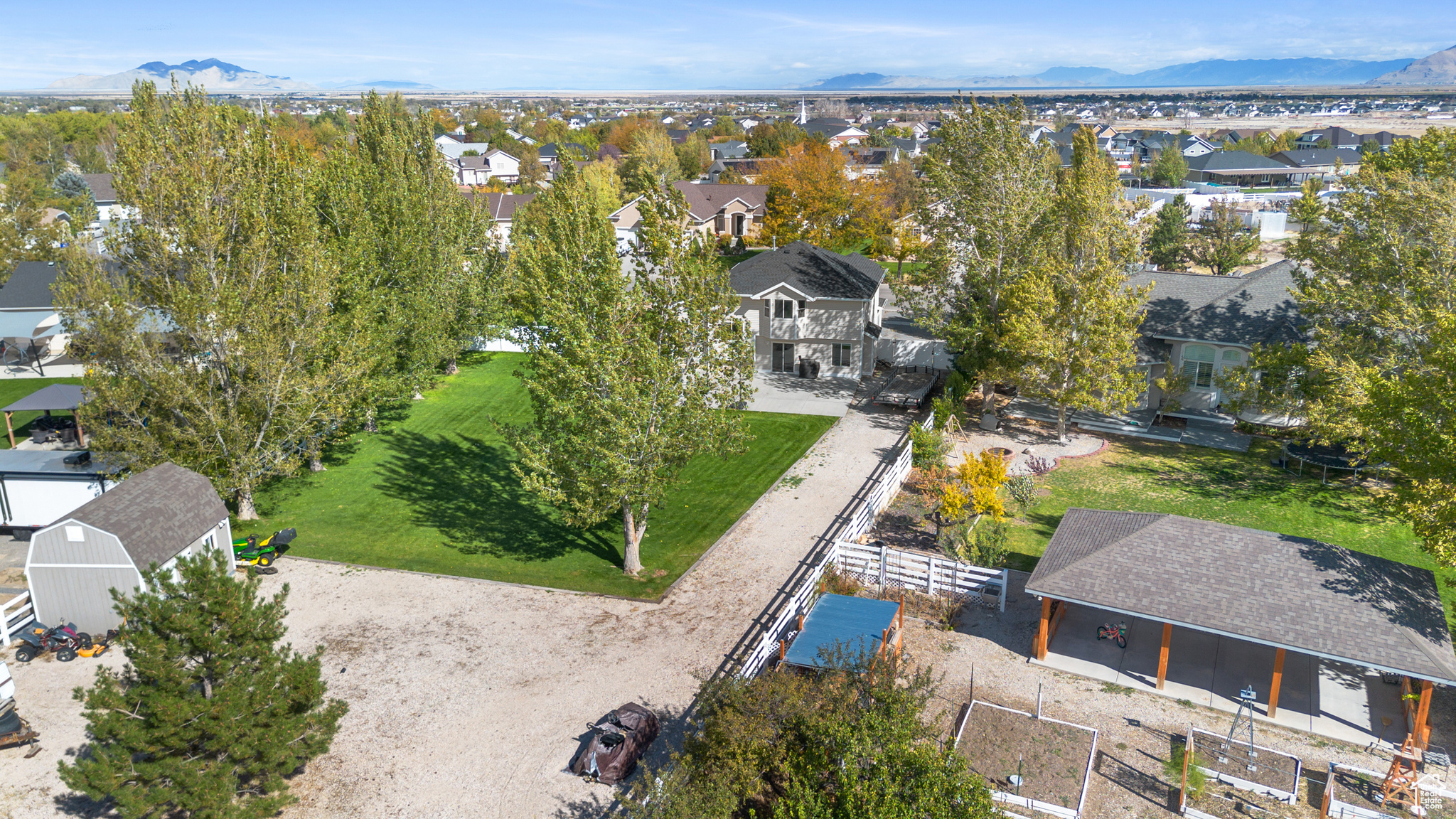 SOUTH WILLOW ESTATES - Residential