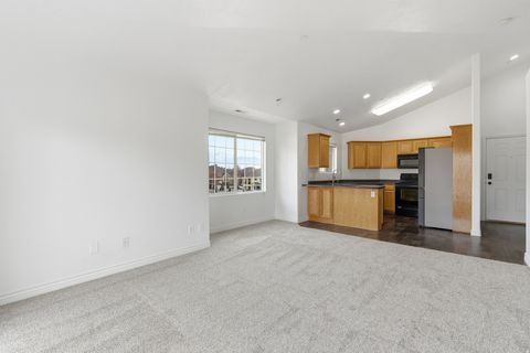 Tiny photo for 1212 W SPENCER RD N #301, Pleasant Grove, UT 84062 (MLS # 2127282)