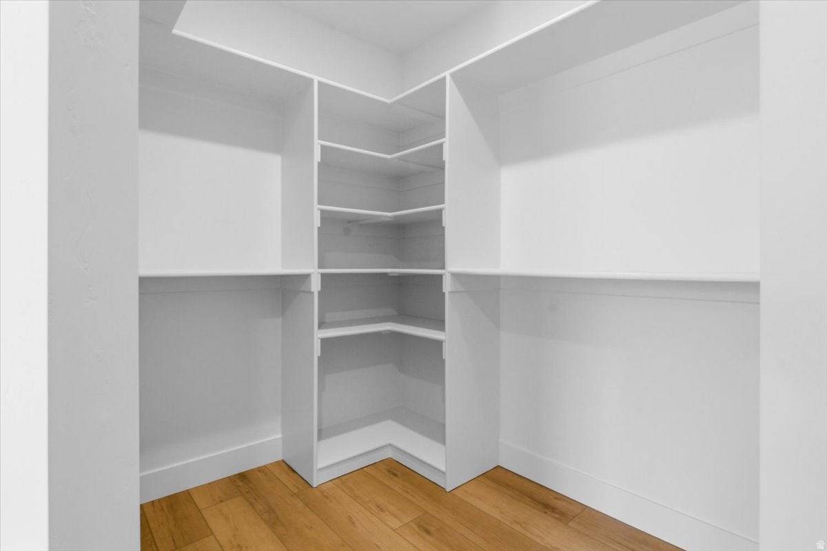 NORTHRIDGE ESTATES SUBD - Residential