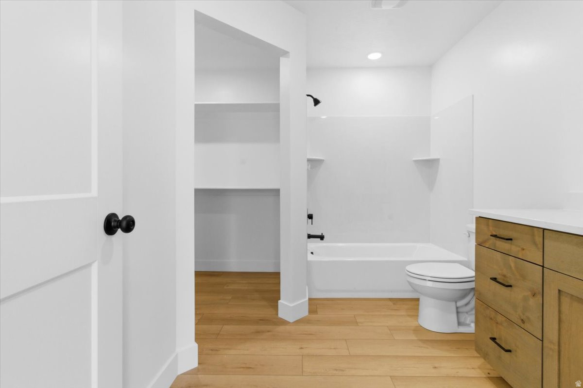 NORTHRIDGE ESTATES SUBD - Residential