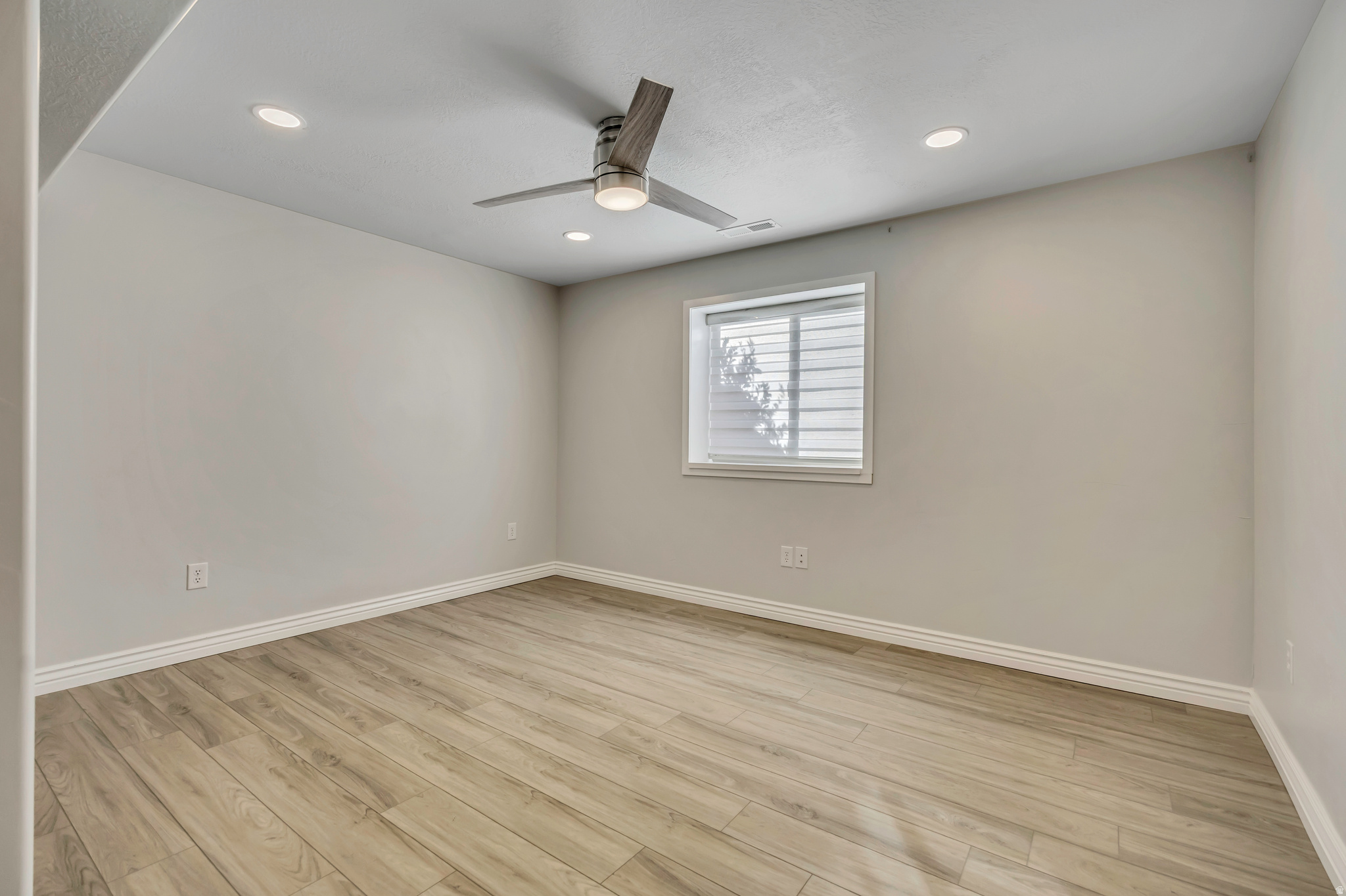 BRIDGEWAY ISLAND SUBDIVISION PHASE 5 - Residential