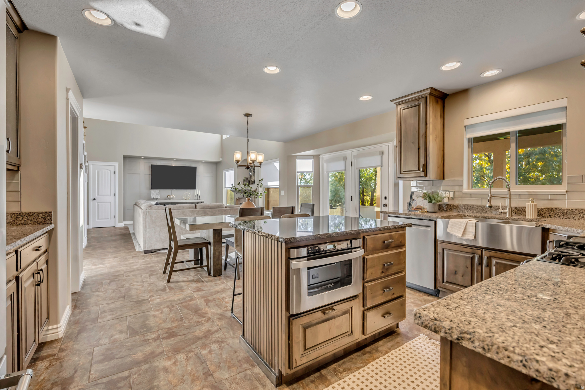 BRIDGEWAY ISLAND SUBDIVISION PHASE 5 - Residential