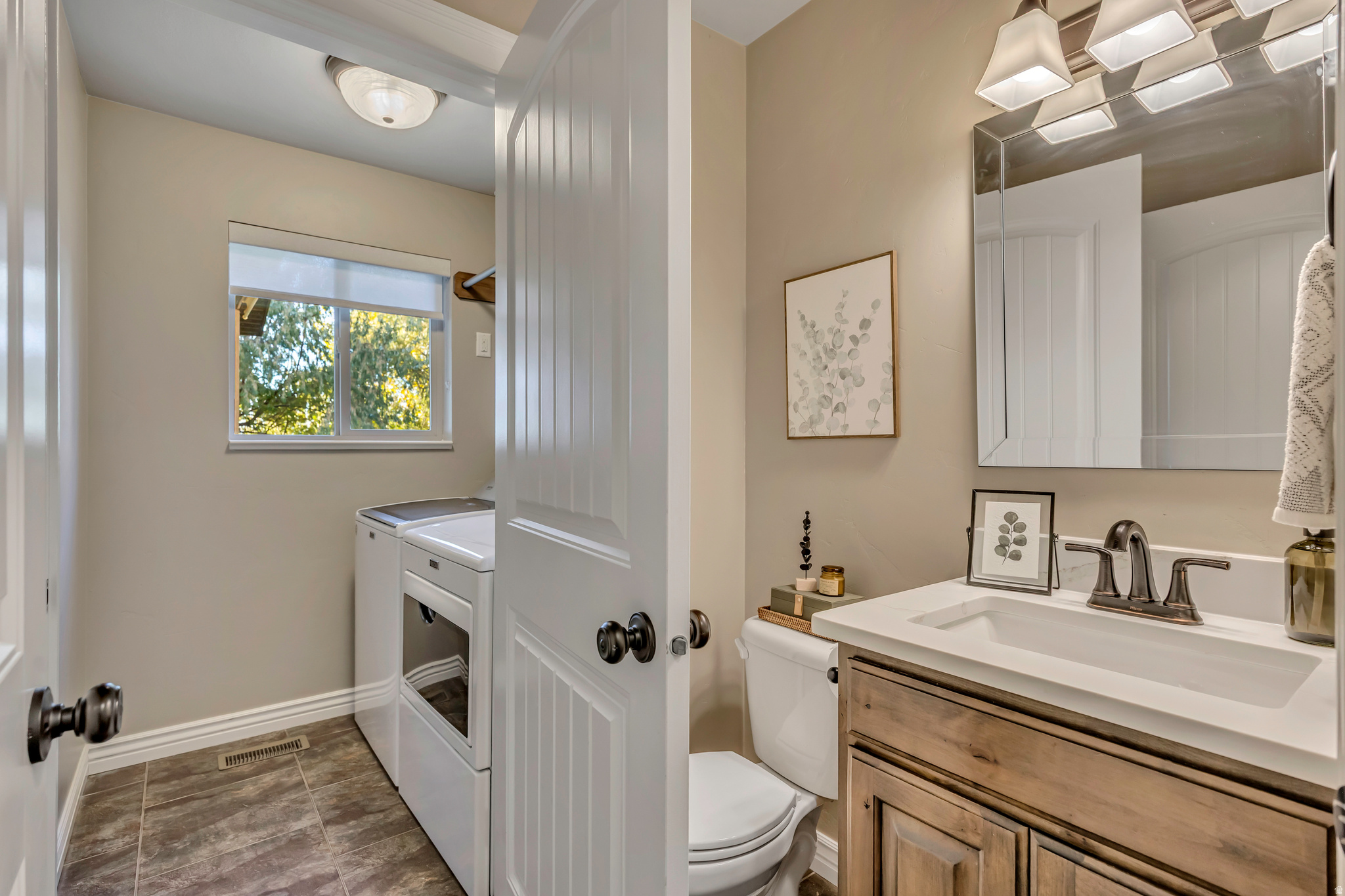 BRIDGEWAY ISLAND SUBDIVISION PHASE 5 - Residential