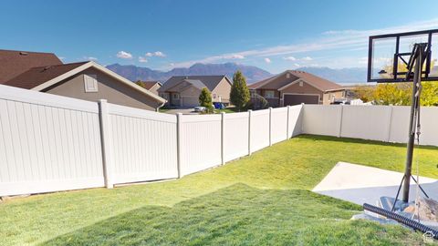 Tiny photo for 3809 E HOLLOW CREST DR, Eagle Mountain, UT 84005 (MLS # 2117605)