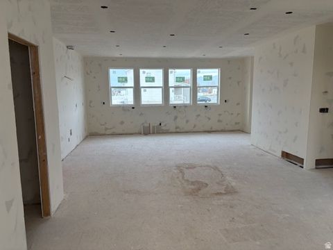 Tiny photo for 1331 N 1850 W, Clinton, UT 84015 (MLS # 2121544)