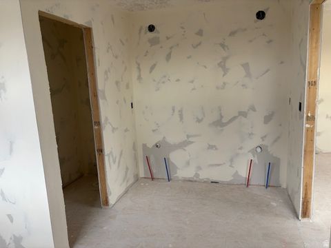 Tiny photo for 1331 N 1850 W, Clinton, UT 84015 (MLS # 2121544)