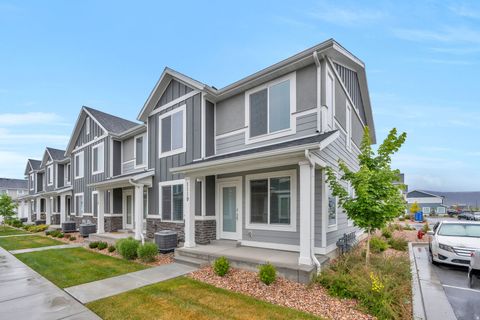 Tiny photo for 1906 S 570 W #1119, Provo, UT 84601 (MLS # 2153956)