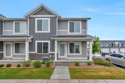 Photo of 1906 S 570 W #1119, Provo, UT 84601 (MLS # 2153956)