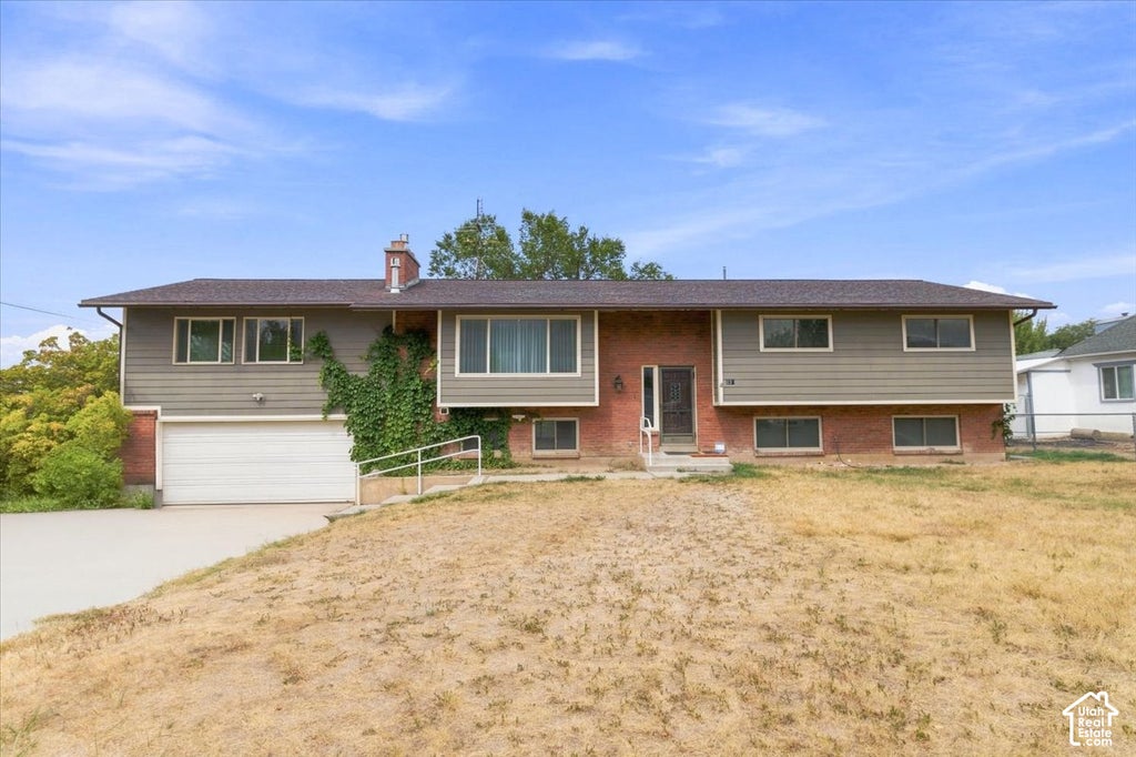 Photo of 138 W 400 N, Mt Pleasant, UT 84647 (MLS # 2189859)