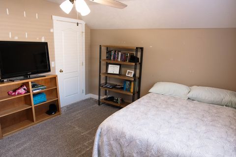 Tiny photo for 40 N STONE DR, Saint George, UT 84770 (MLS # 2133863)