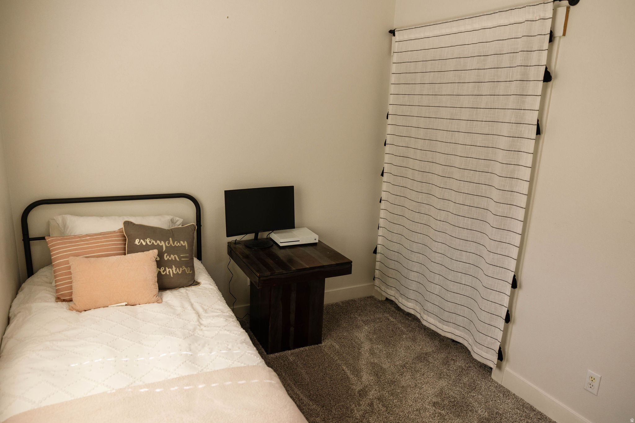 SHADOW MOUNTAIN 4-B - Residential