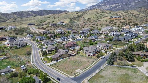 Photo of 1175 N ELK RIDGE LN #201, Alpine, UT 84004 (MLS # 2152142)
