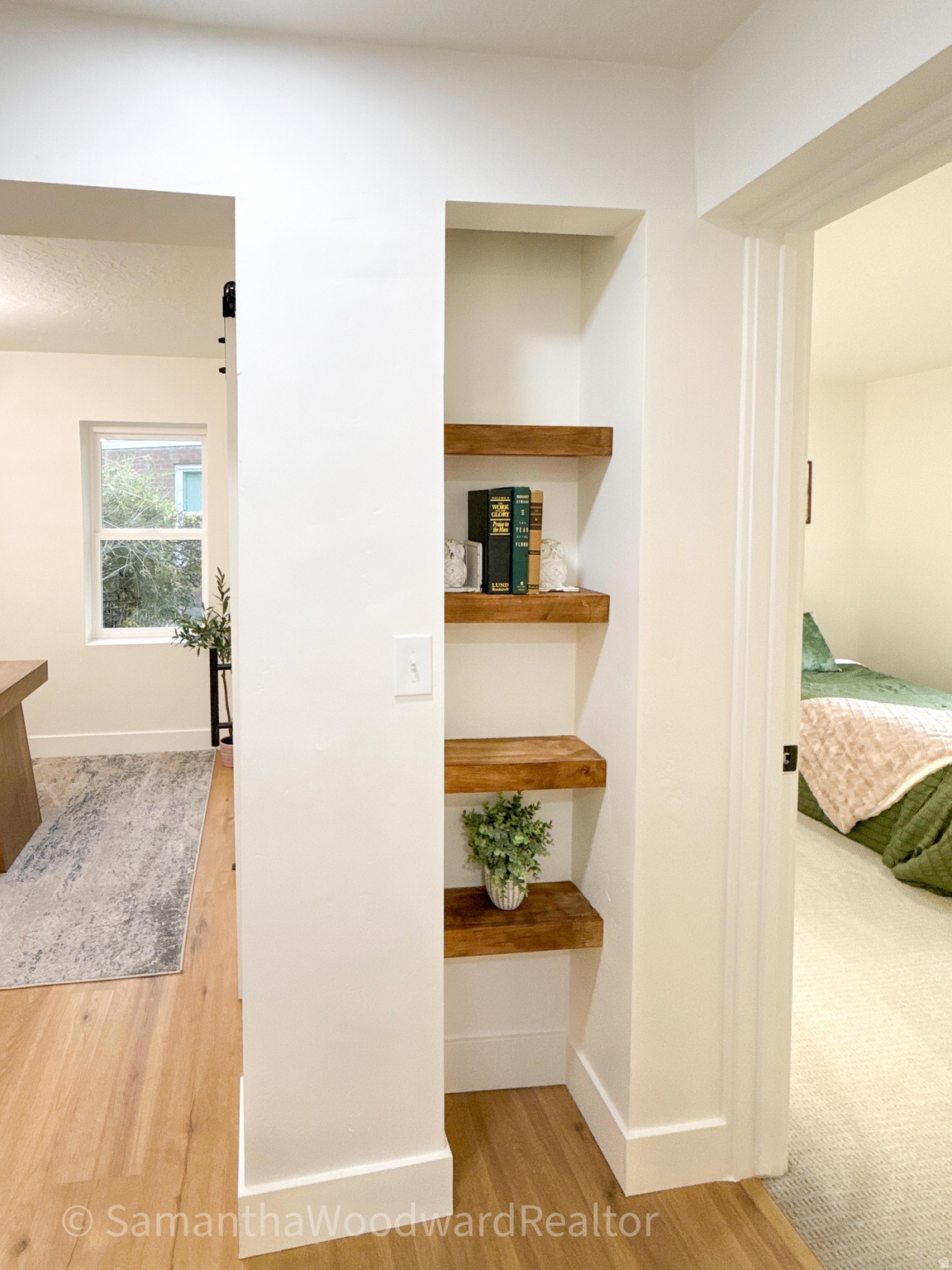 HOLLADAY CIRCLE - Residential